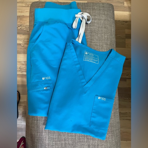Figs Extreme Blue Scrub Set - Picture 1 of 1